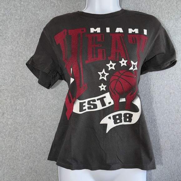 Junk Food Clothing womens Miami Heat Est 88 Graphic T-Shirt Charcoal Gray Small - Picture 7 of 10